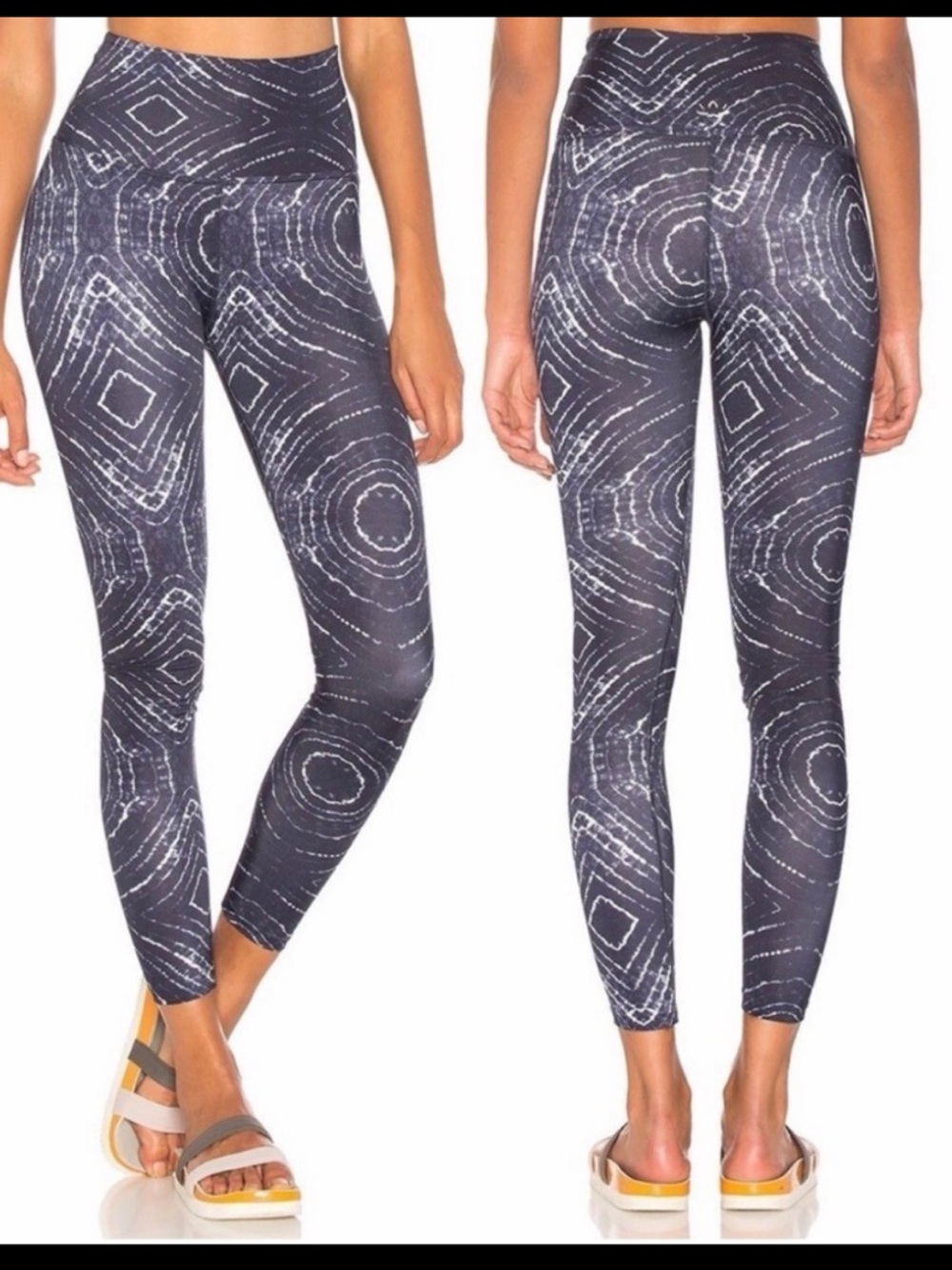 Beyond Yoga High Waisted Ripple Effect Navy Blue Leggings Medium